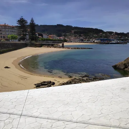 Con Patio Cerca De La Playa