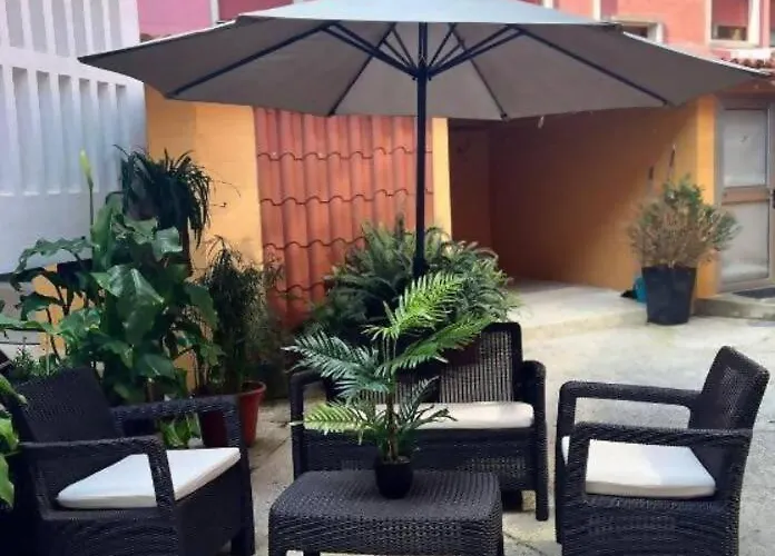 Con Patio Cerca De La Playa Apartament